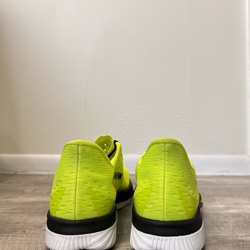 New Balance FuelCell SuperComp Pacer V1 running shoes in Thirty Watt & Black - Picture 4 of 11